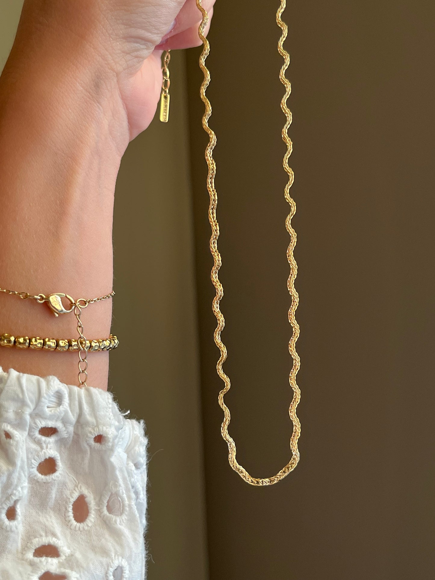 Collana Wave