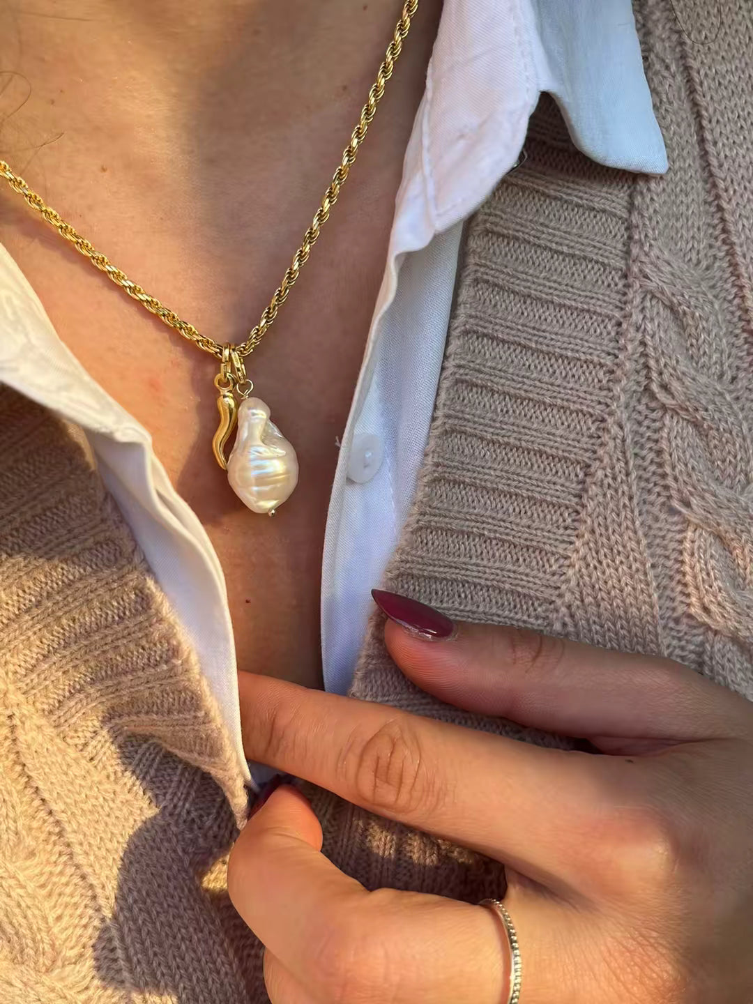 Collana perla barocca e cornetto