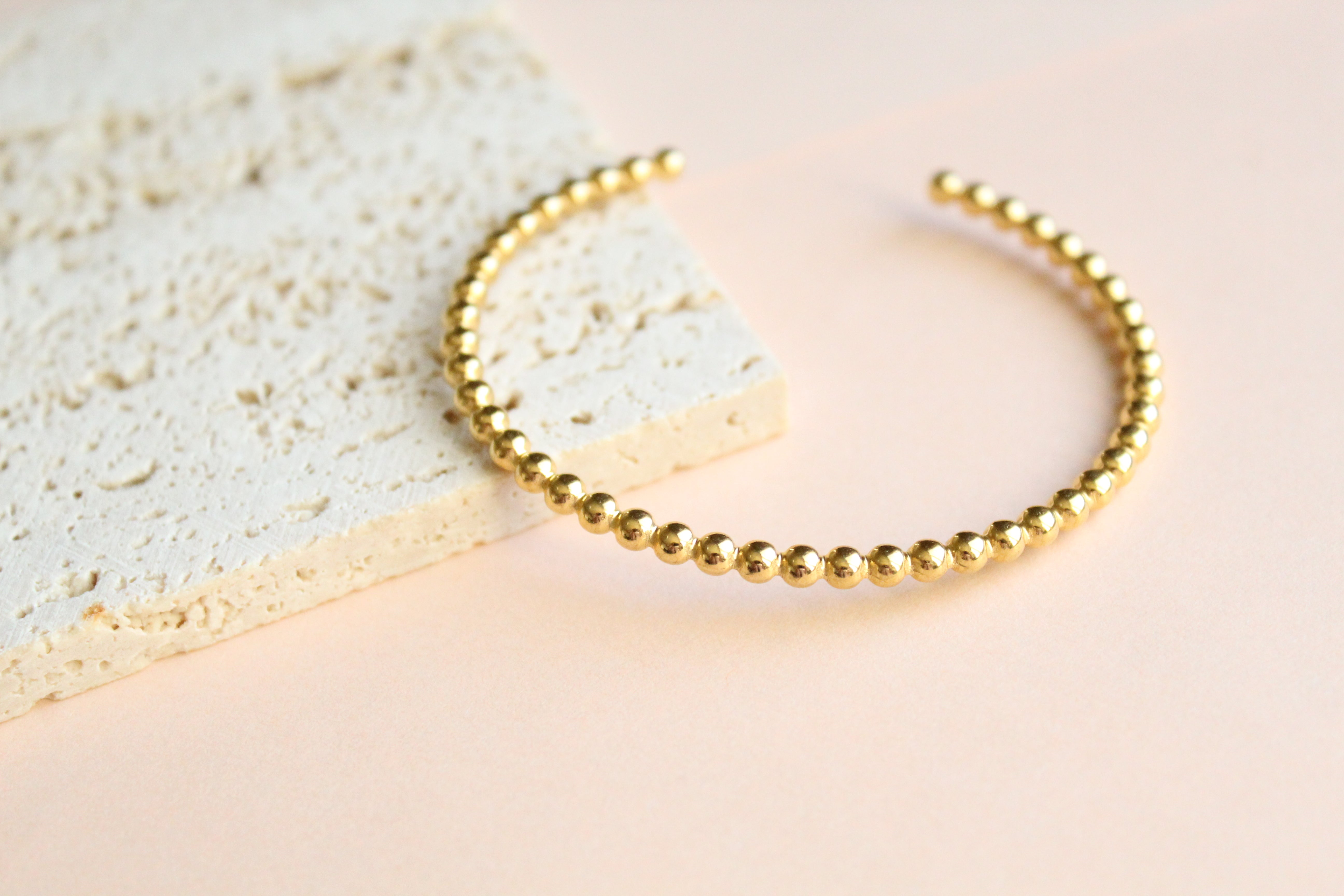 Bracciale rigido sfere