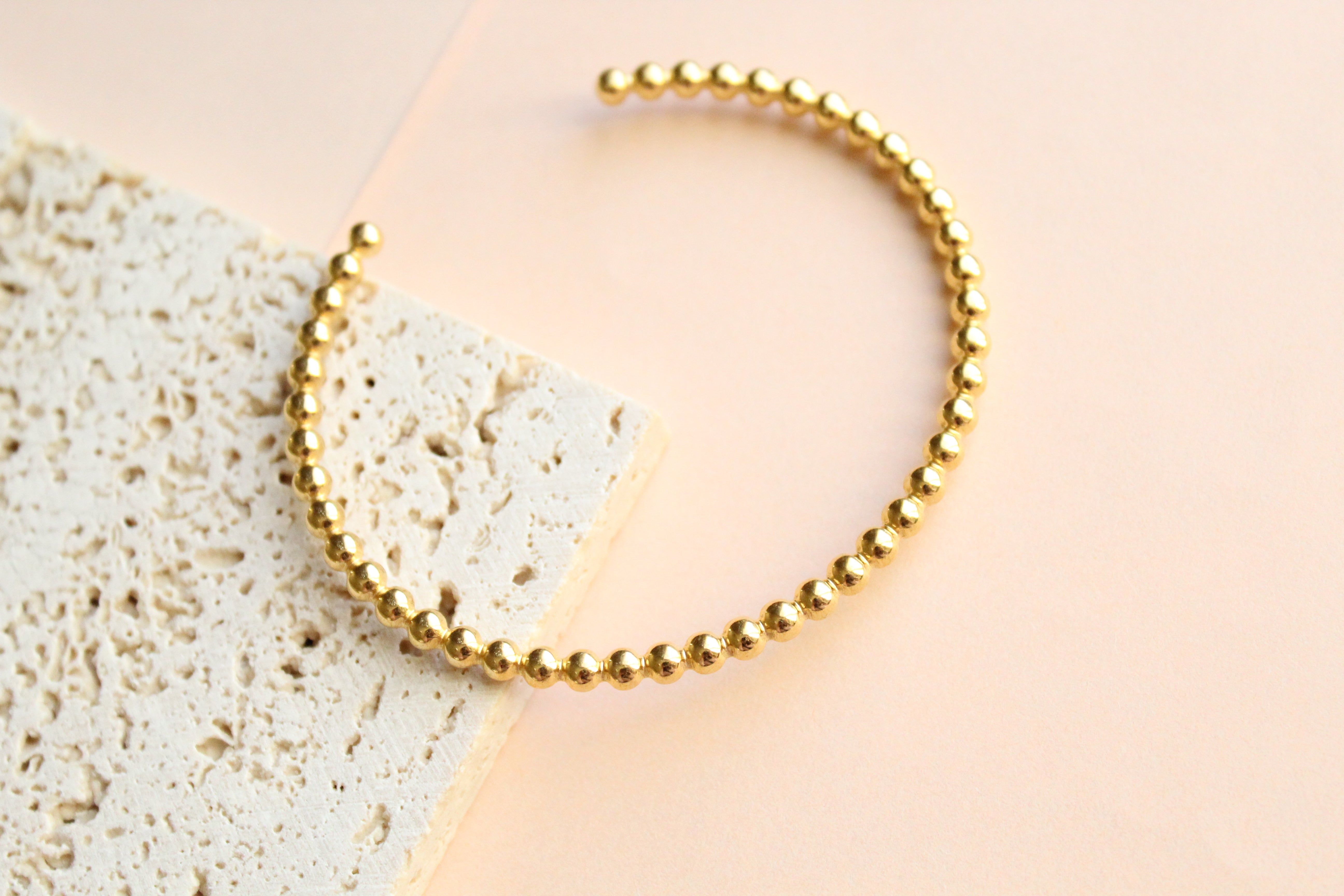 Bracciale rigido sfere